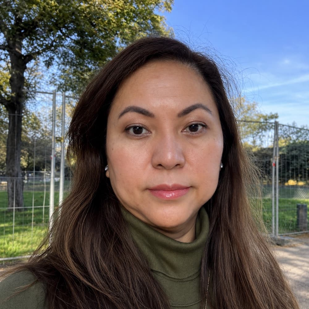 Rowena Calleja, PT